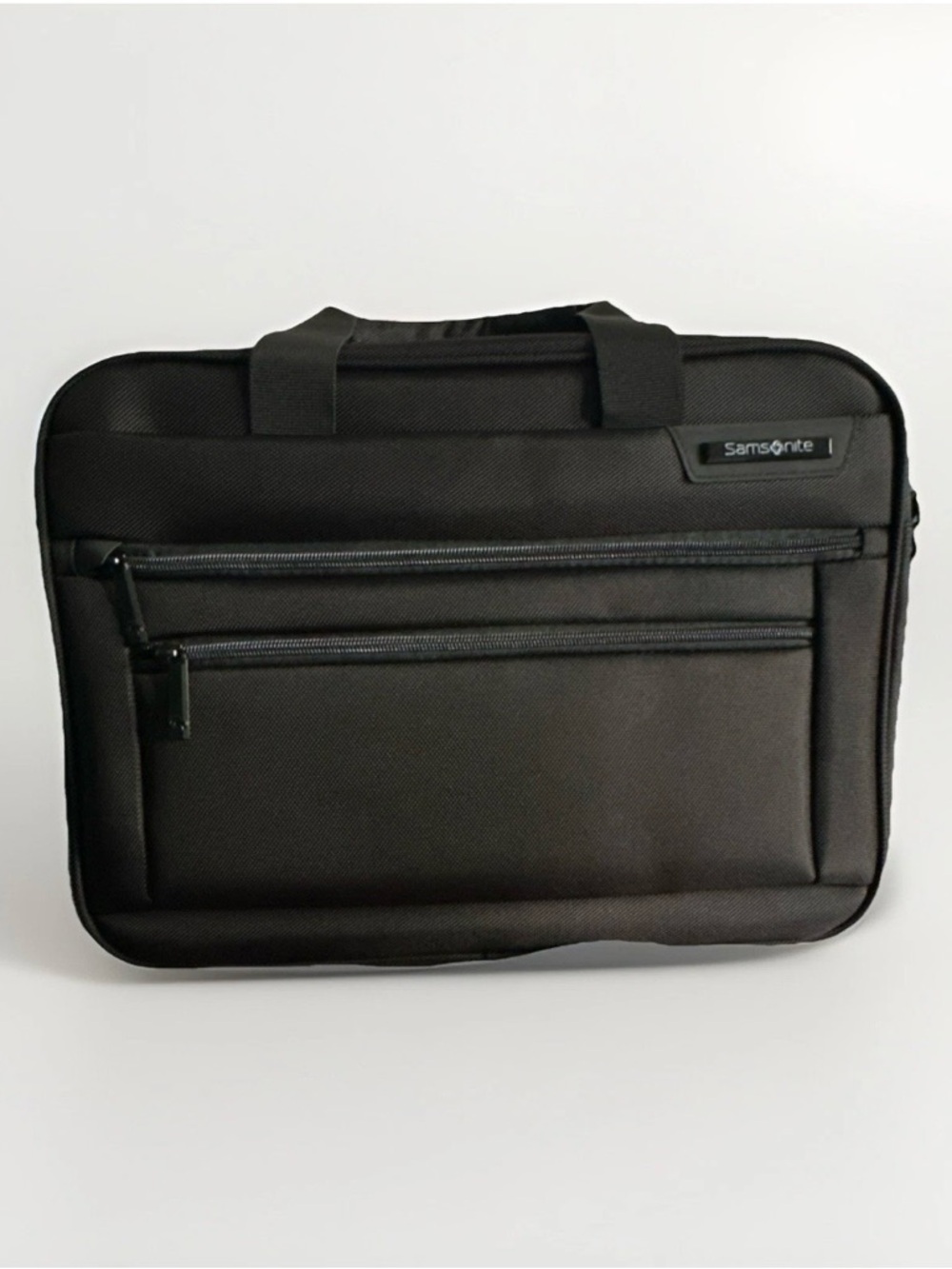 Samsonite
Classic 2.0 TSA 2 Compartment Brief, 15.6"